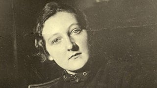 Historisches Bild der Widerstandskämpferin Cato Bontjes van Beek. Sie wird von den Nazis erwischt und zum Tode verurteilt.